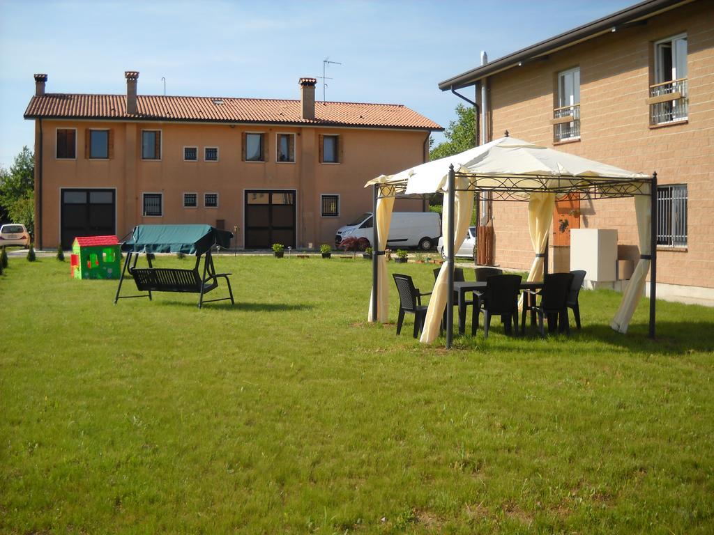 Agriturismo Campi Di Grano Roncade Bagian luar foto
